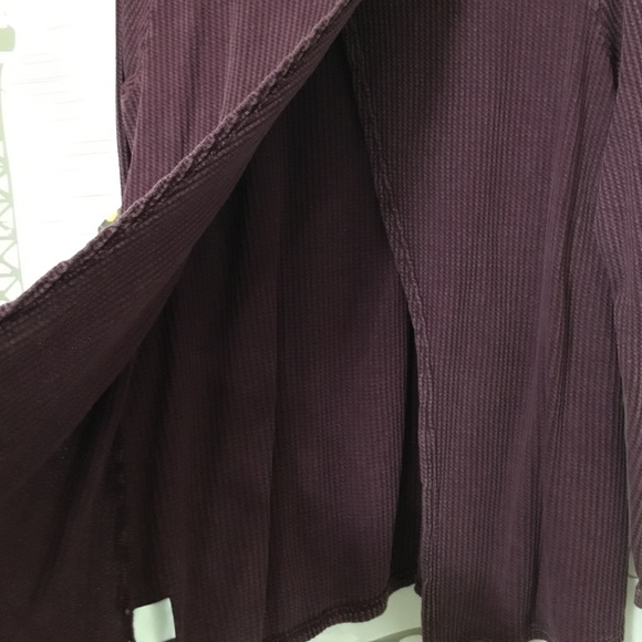 🙀3/$20 WONDERLY~Waffle Knit Pattern with Partial Open Back Pull-Over - Picture 6 of 10